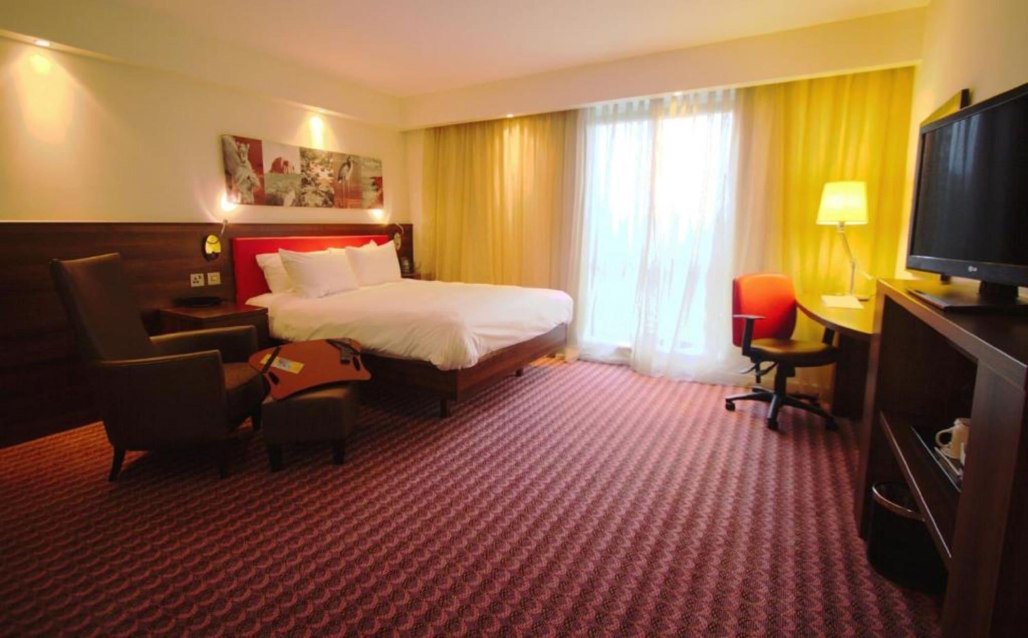 Hampton By Hilton Exeter Airport Hotel Woodbury Екстериор снимка