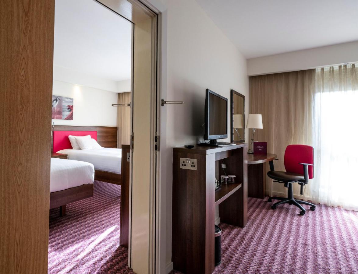 Hampton By Hilton Exeter Airport Hotel Woodbury Екстериор снимка