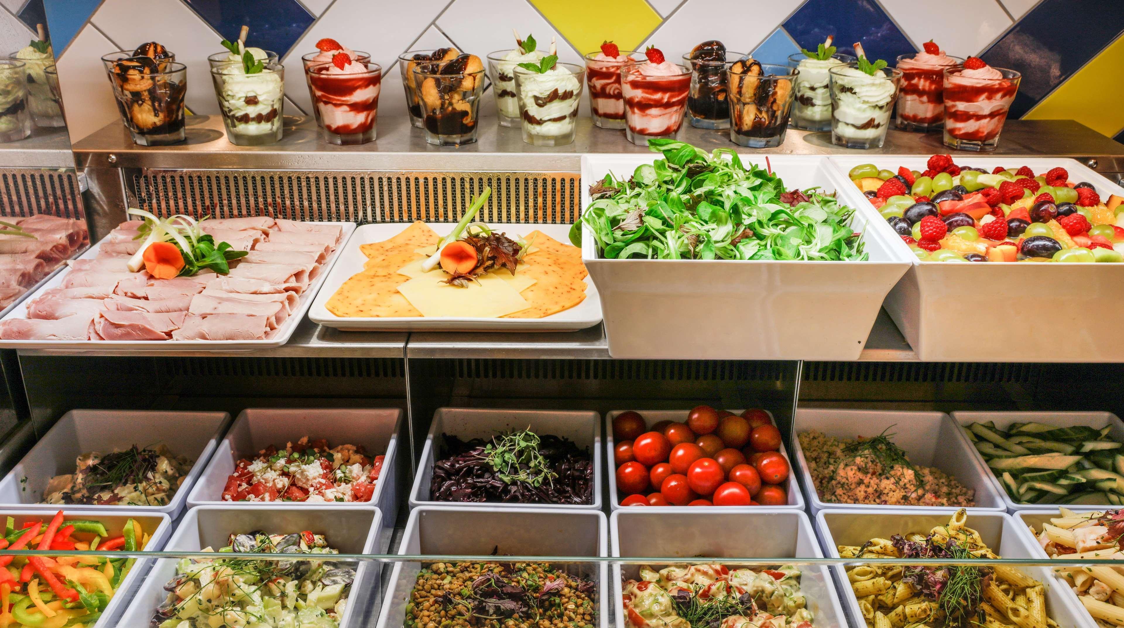 Hampton By Hilton Exeter Airport Hotel Woodbury Екстериор снимка