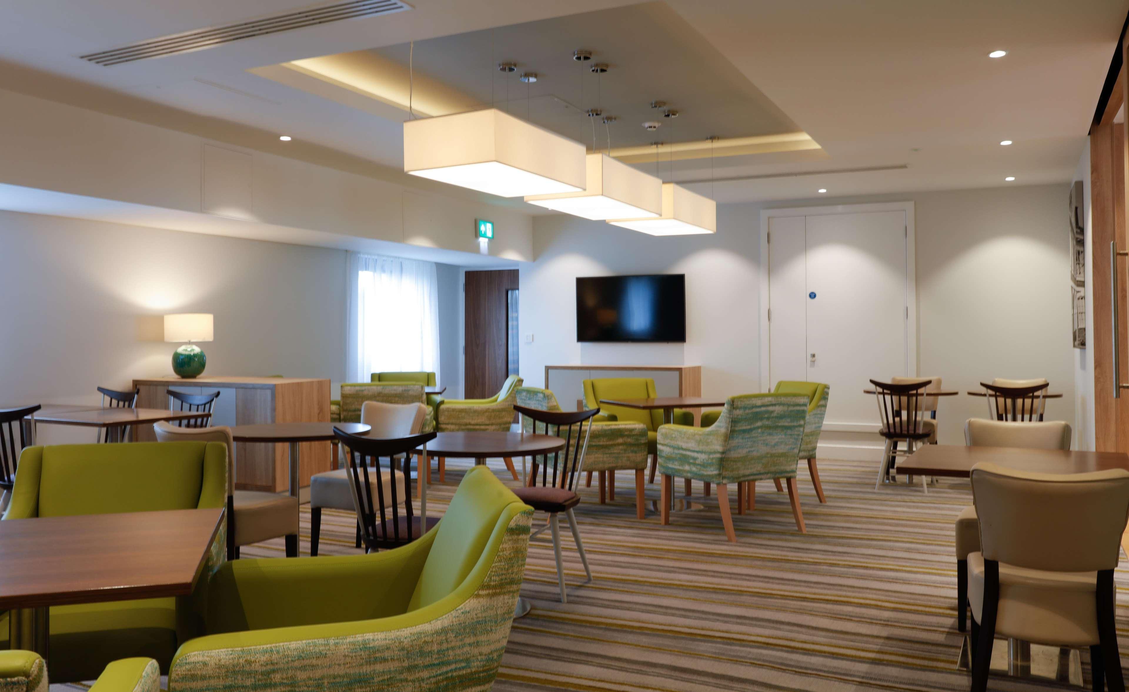 Hampton By Hilton Exeter Airport Hotel Woodbury Екстериор снимка