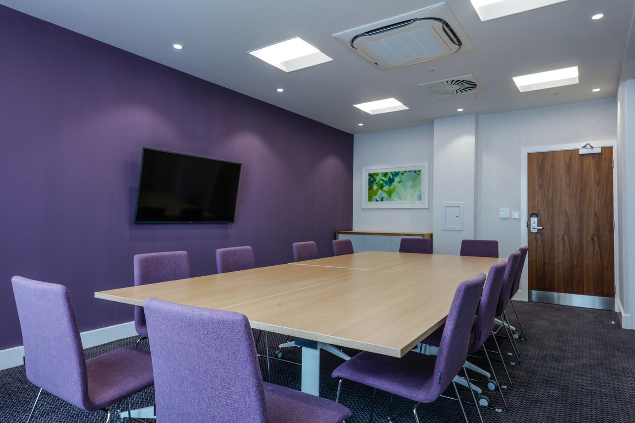Hampton By Hilton Exeter Airport Hotel Woodbury Екстериор снимка
