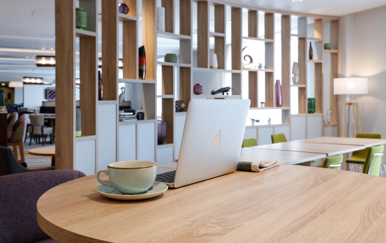 Hampton By Hilton Exeter Airport Hotel Woodbury Екстериор снимка