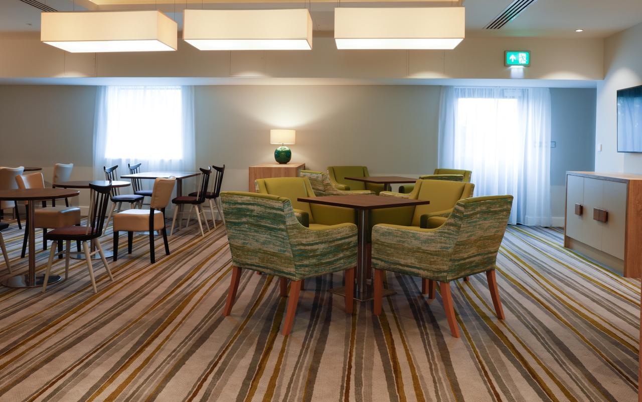 Hampton By Hilton Exeter Airport Hotel Woodbury Екстериор снимка
