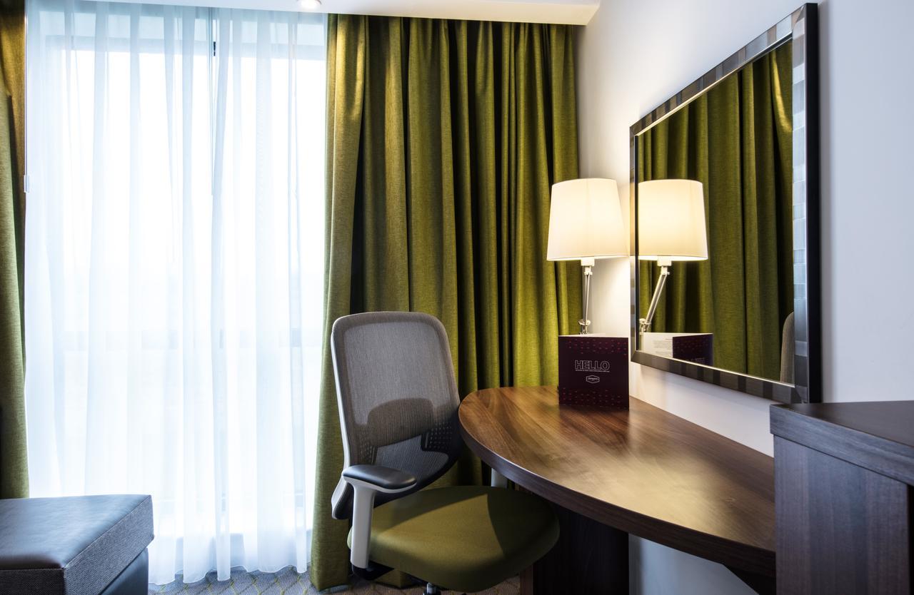 Hampton By Hilton Exeter Airport Hotel Woodbury Екстериор снимка