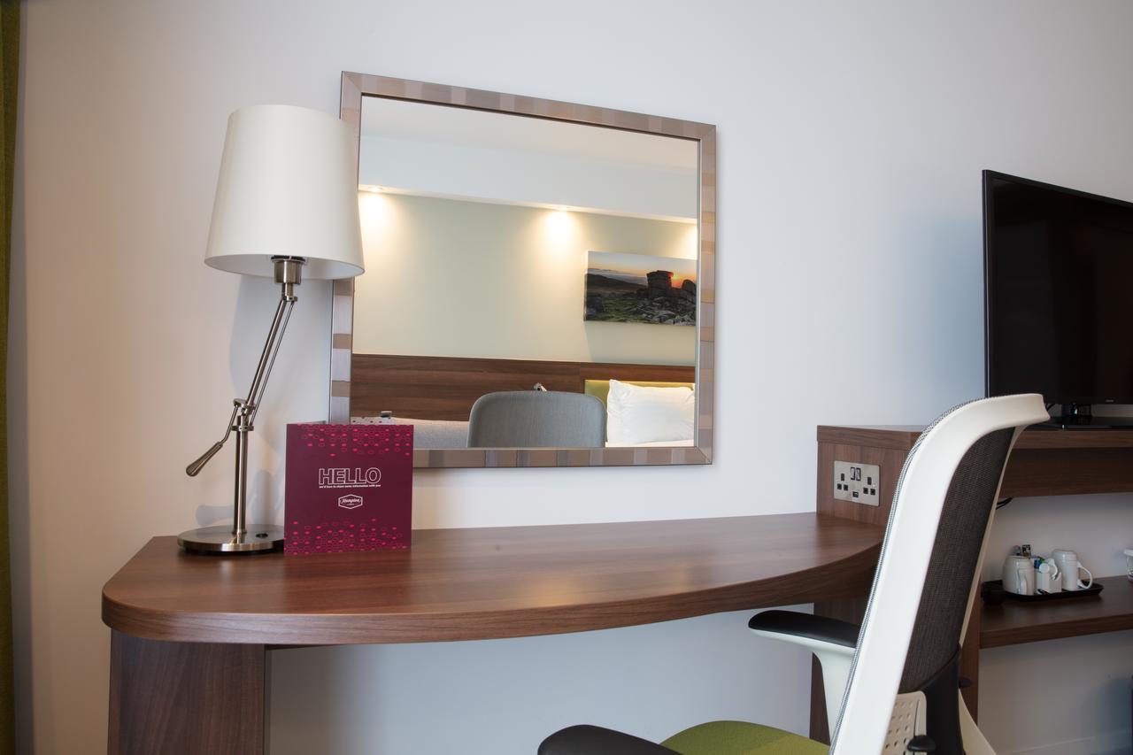 Hampton By Hilton Exeter Airport Hotel Woodbury Екстериор снимка